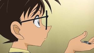 Ran évanouie dans une salle de bain (2)